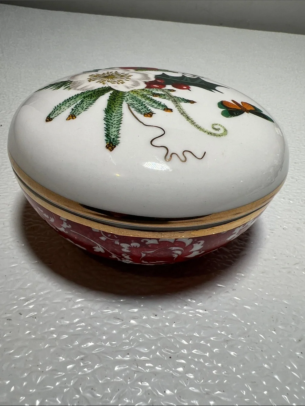 VTG Fringe Christmas Holiday Porcelain Ring Trinket Dish Gold Accents